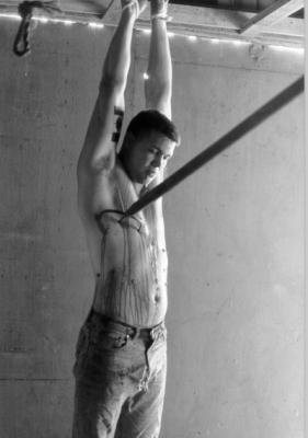 death07.jpg - 12466 Bytes